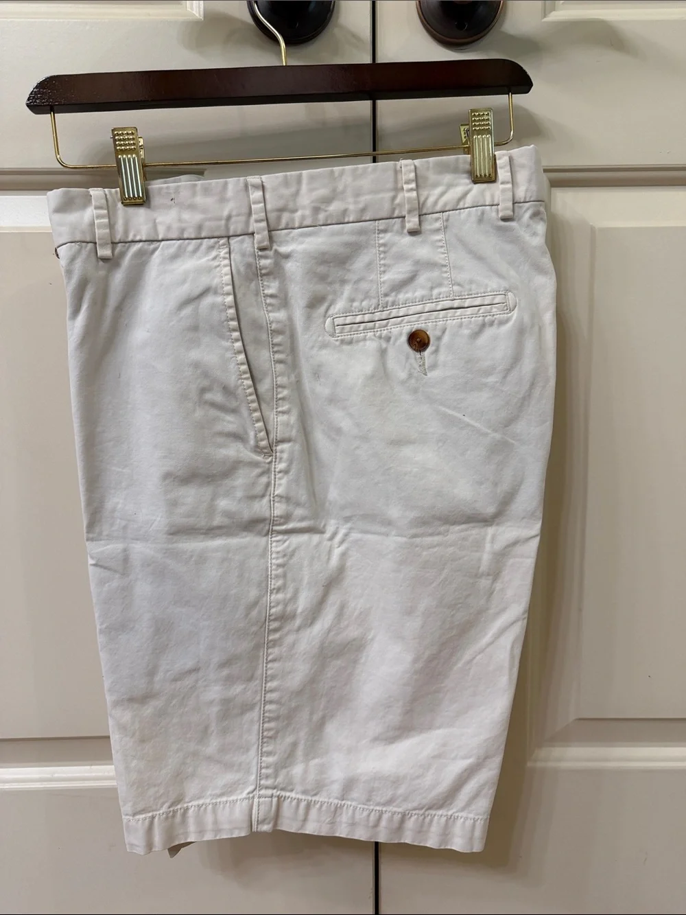 Peter Millar Cream Flat-Front Cotton Chino Shorts